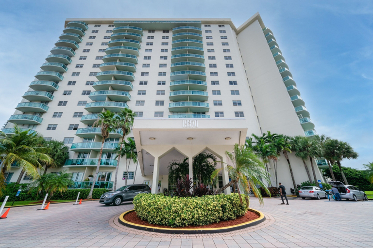 Exterior & Views 2, Wonderful Ocean Reserve Miami Condos, Miami-Dade