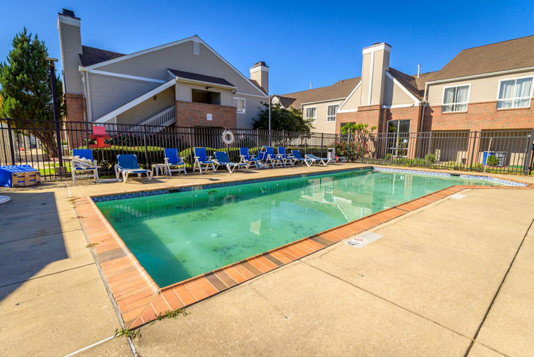 Sport & Beauty 3, Philadelphia Suites-Extended Stay, Philadelphia