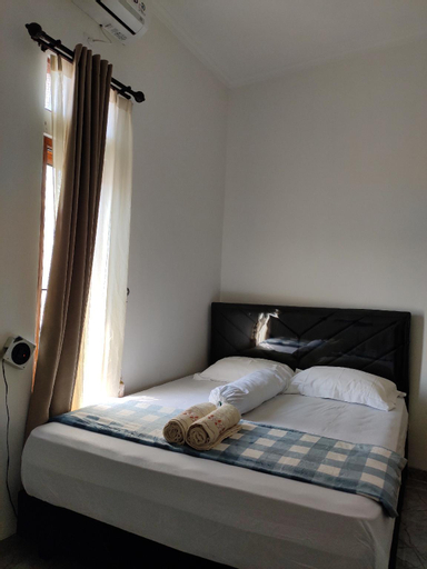 Bedroom 2, ZG Homestay Solo 6 kmr tidur, Solo