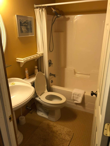 Bathroom 3, Yellow Barn Estate, Tompkins