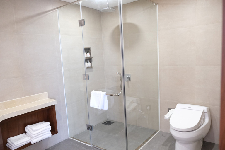Bathroom 5, BANG ONSEN SPA & RESORT, Lệ Thủy