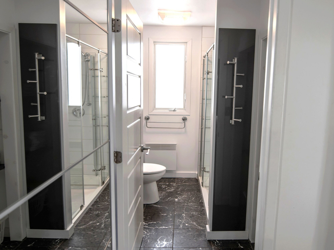 Bathroom 3, Résidence Touristique Chicoutimi, Le Fjord-du-Saguenay