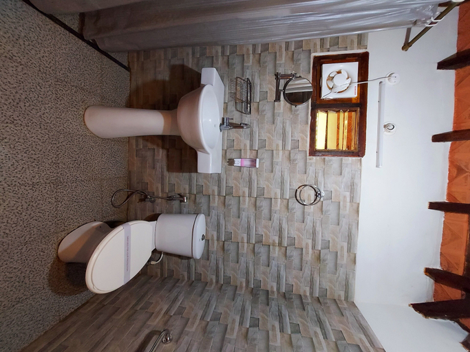 Bathroom 5, OmBodhi Retreat, Uttara Kannada
