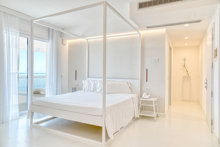 Bedroom 1, Supporter Deluxe Hotel, Chieti