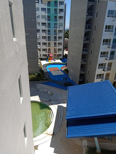 Lovely 2-BR condo unit with pool view balcony, Davao City