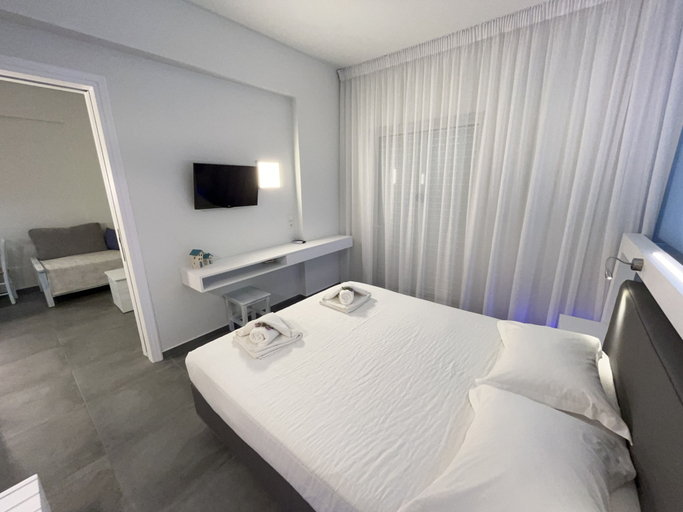 Bedroom 2, Niriides Hotel Apartments Studios, Crete