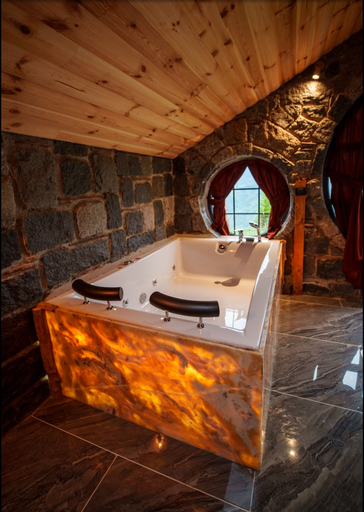 Bathroom 5, Hobbit Chalet, Merkez