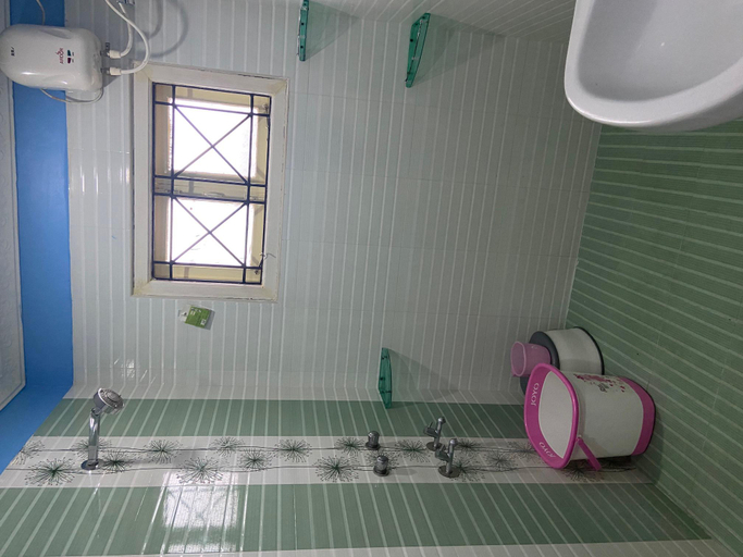 Bathroom 2, Tirupati SVP Home Stay , Chittoor