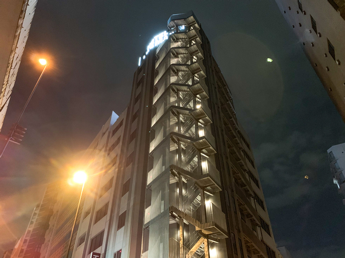 Exterior & Views 22