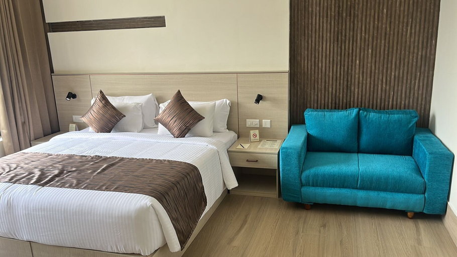 Bedroom 4, Presidency Airport Hotel, Ernakulam