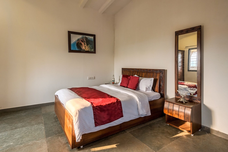 Bedroom 3, CosmicStays Rajgad Vista - Stay & play, Pune