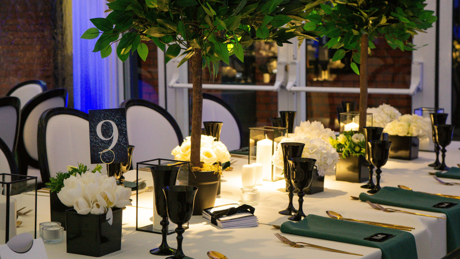 Food & Drinks 5, The Pillar Hotel, London