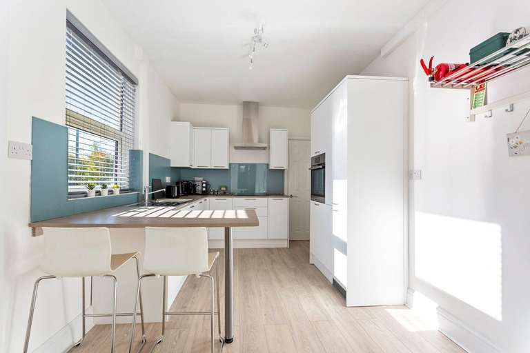 Others 4, Jasmine Villa - Ideal for QMC & Uni - Free parking, Nottingham