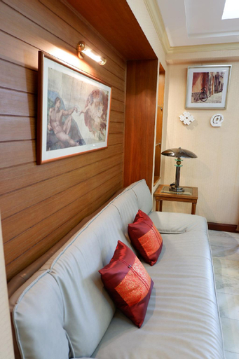 Bedroom 2, Two Bedrooms Penthouse near Khaosan Road, Samphantawong