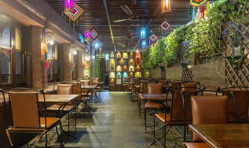 Food & Drinks 4, Treebo Bhairavee, Baner, Pune