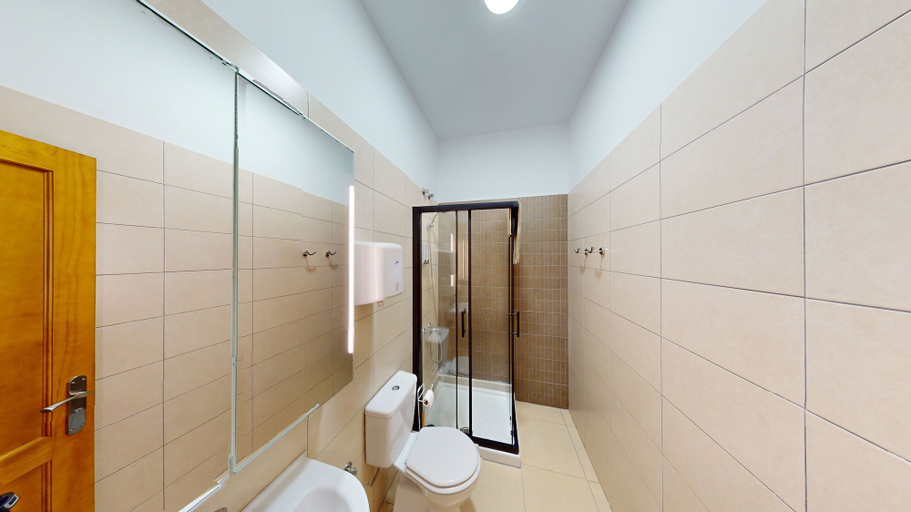 Bathroom 4, Triana Rooms EH, Las Palmas