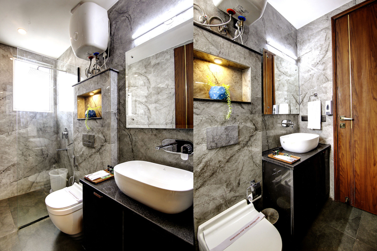 Bathroom 4, 360 Degree Hotel, Gurgaon