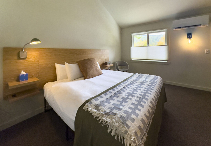 Bedroom 12