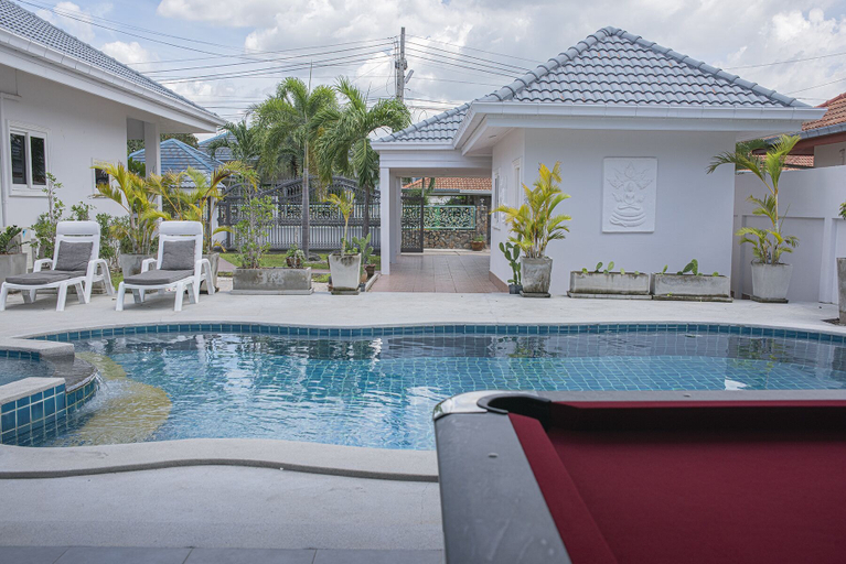 Sport & Beauty 1, 6 Bedroom Tropical Pool Villa - V6, Bang Lamung