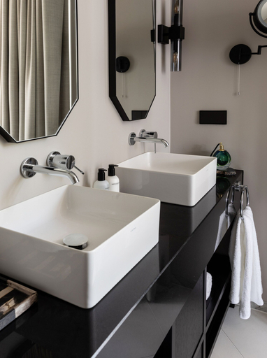 Bathroom 3, Poorter Boutique Hotel, Brielle