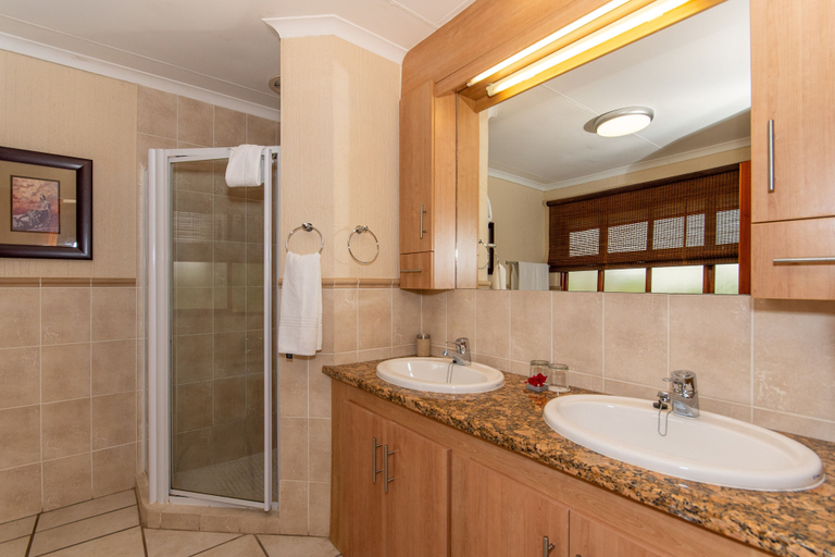 Bathroom 3, Kruger Park Lodge Unit No. 441, Ehlanzeni
