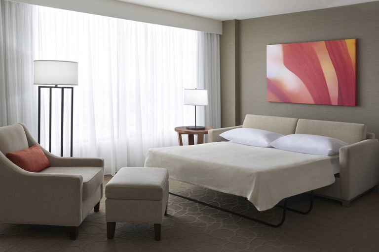 Bedroom 4, Delta Hotels by Marriott Toronto Airport & Conference Centre, Toronto