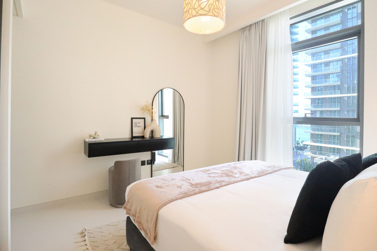 Bedroom 3, HiGuests - Marina Vista Tower 2, Dubai