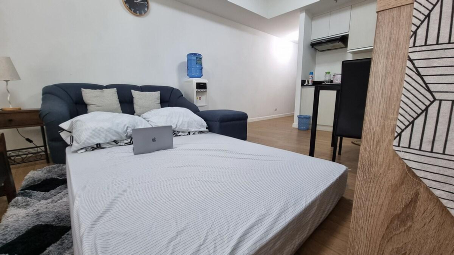 Condo Beside Abreeza Mall - Near Airport & Samal, Davao City