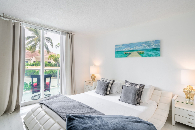 Bedroom 4, Wonderful Ocean Reserve Miami Condos, Miami-Dade
