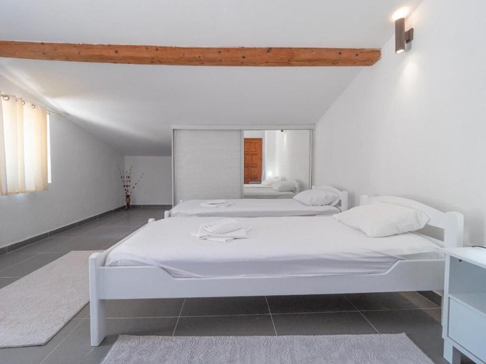 Bedroom 2, Family Retreat Bozovic