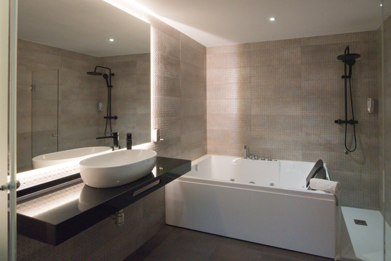 Bathroom 5, DAOS Suites Terrace Marbella, Málaga