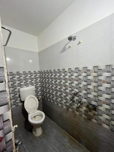 Bathroom 4, Goroomgo Patitapaban Residency Puri, Puri