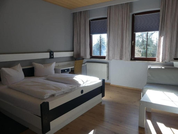 Bedroom 3, Bayerischer Hof, Ansbach