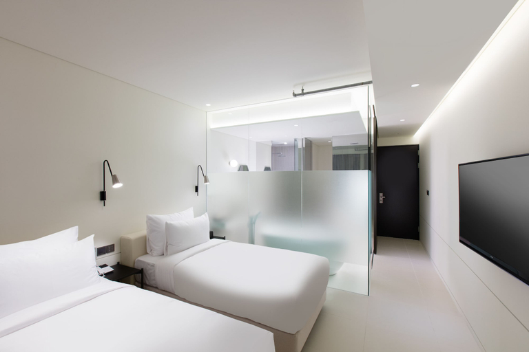 Bedroom 3, Park Marine Hotel, Namdong