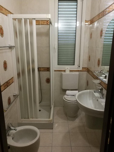 Bathroom, Motel Villaggio, Bologna