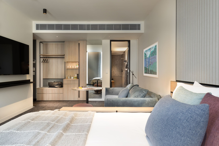Bedroom 25