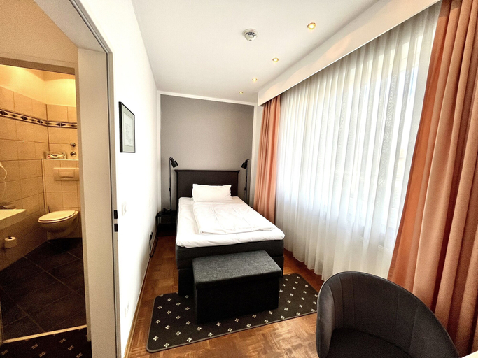 Bedroom 3, Hotel Westhoff, Gütersloh