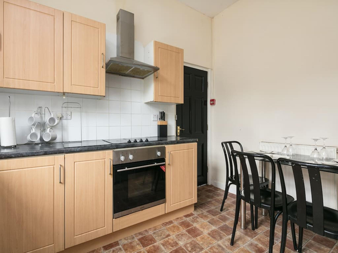 Others 3, Short Term Shared R&R In Chorlton , Trafford