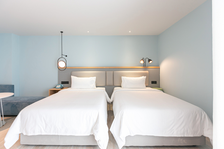 Bedroom 18