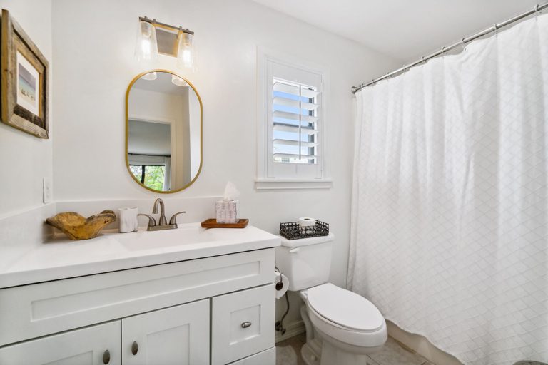 Bathroom, Beachwood Villas by Panhandle Getaways, Walton