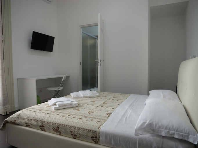 Bedroom 4, Corso Umberto 22 Guest House, Napoli