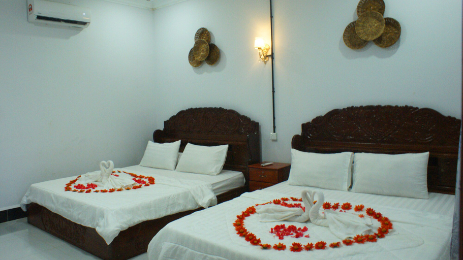 Bedroom 2, Kampot Nature Villa Resort, Kampot