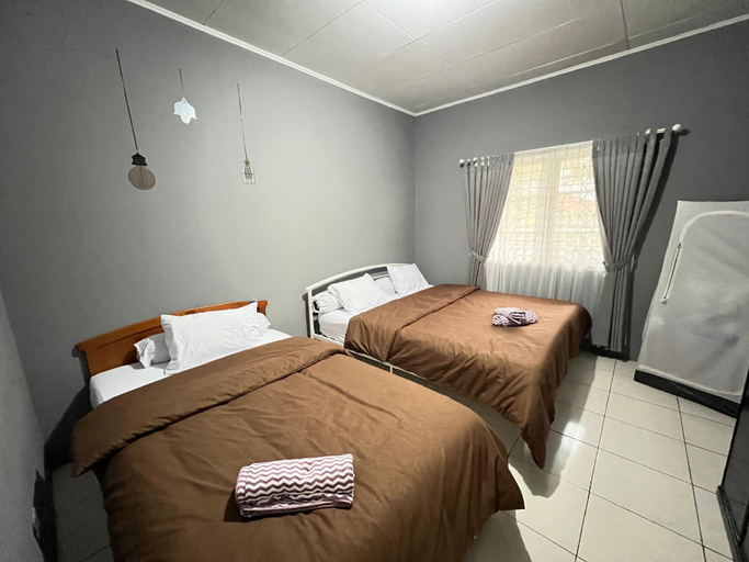 Bedroom 2, Villa Nio near Taman Safari Bogor n’Heha Waterfall, Bogor