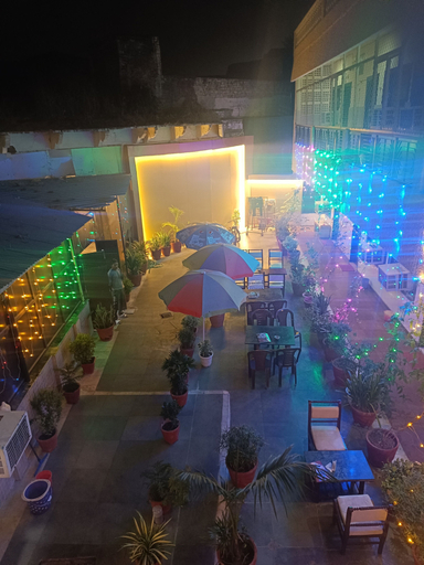 Food & Drinks 4, Hotel Sidhartha, Agra