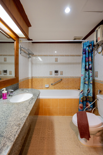 Bathroom 4, Lamai Hotel, Phuket Island