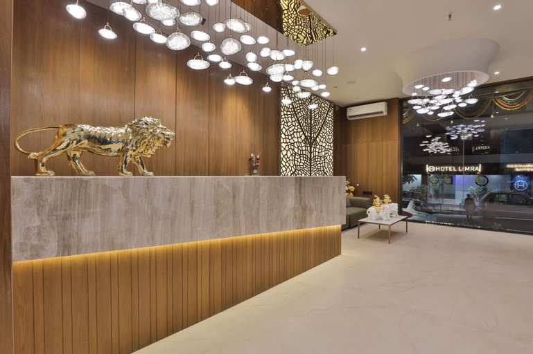 Hotel Elements, Surat