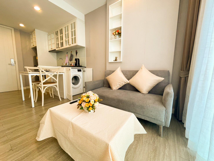 CHIC & CHILL at The Blu X Condo Bangsaen Building A, Muang Chon Buri