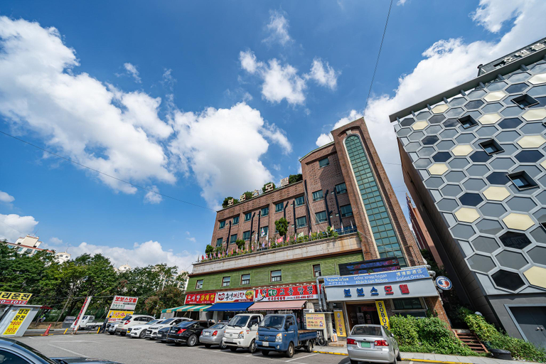 Exterior view 4, Siheung Bobos, Siheung