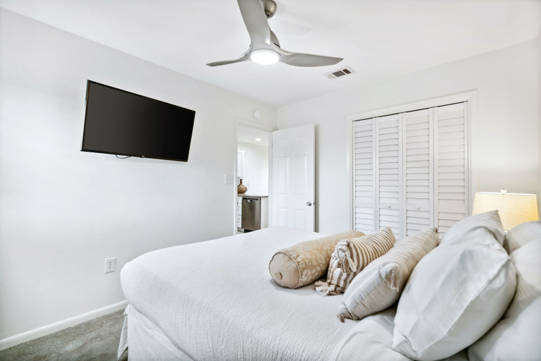 Bedroom 2, Beachwood Villas by Panhandle Getaways, Walton