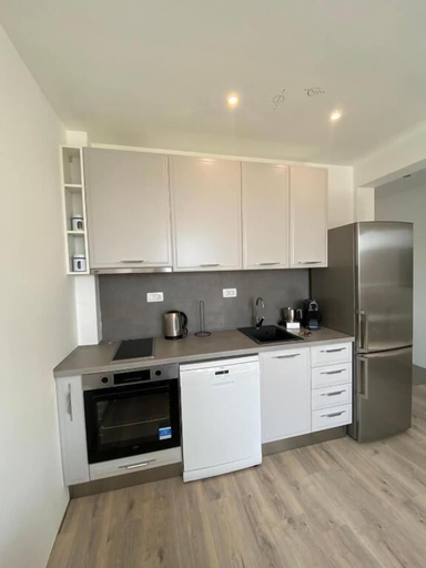 Others 5, Family Apartments Stefan